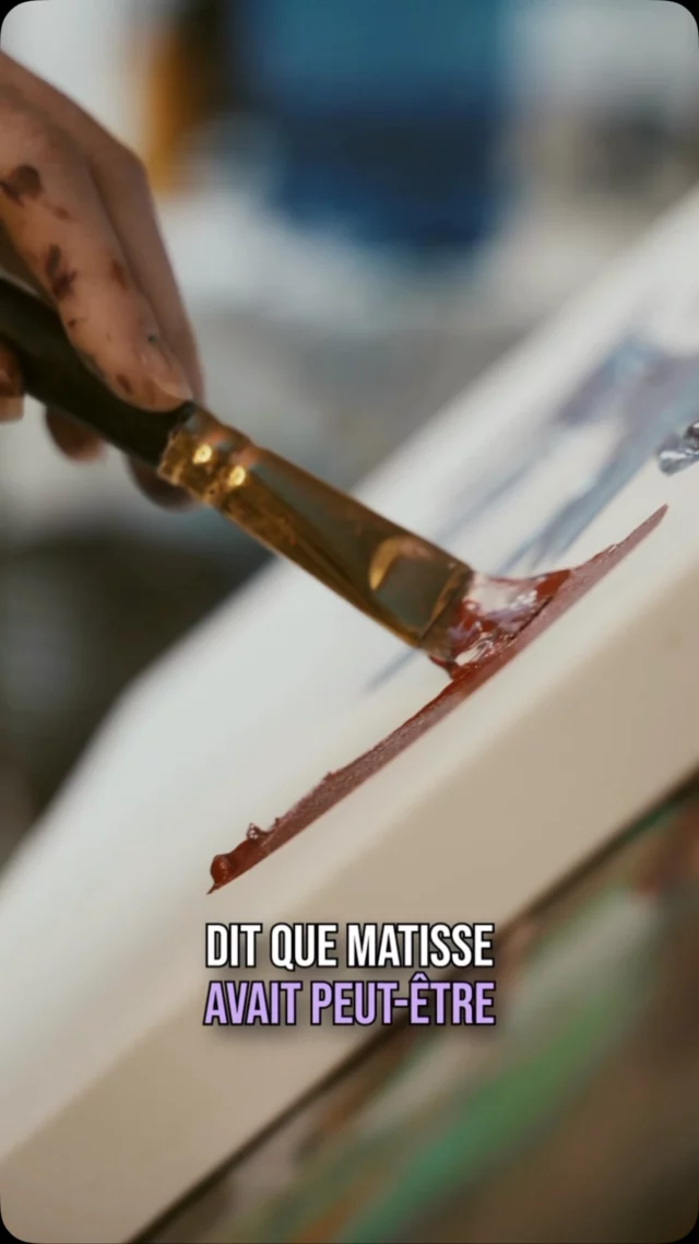 Pourquoi Matisse est-il si important dans l’histoire de la peinture moderne ?Bien avant lui, plusieurs peintres avaient déjà été profondément influencés par l’art japonais — Van Gogh, Gauguin, Puvis de Chavannes, entre autres.Ils avaient compris qu’il était possible de construire une image autrement : en réduisant la perspective traditionnelle, en aplatisant l’espace, en donnant davantage d’importance aux formes, aux aplats de couleur et à la surface du tableau.Mais Matisse va aller beaucoup plus loin.Il va faire de cette question de la profondeur l’un des grands enjeux de sa peinture.Comment conserver une sensation d’espace sans revenir à la perspective classique ?Comment faire coexister profondeur et planéité ?Comment créer un espace qui avance et qui recule en même temps ?À travers ses recherches, Matisse va progressivement mettre en place une nouvelle manière de construire l’espace pictural, beaucoup plus ambiguë, beaucoup plus libre, mais aussi extrêmement structurée.Et cette évolution aura une influence considérable sur toute une partie de la peinture du XXe siècle, notamment aux États-Unis, puis jusqu’à la peinture contemporaine.Rothko, Diebenkorn, Frankenthaler et bien d’autres poursuivront, chacun à leur manière, certaines des questions que Matisse avait ouvertes.C’est aussi pour cela que, lorsque l’on parle de Matisse uniquement comme d’un grand coloriste, on passe à côté d’une partie essentielle de son œuvre.Sa véritable révolution se trouve peut-être ailleurs : dans sa manière de repenser profondément l’espace du tableau.