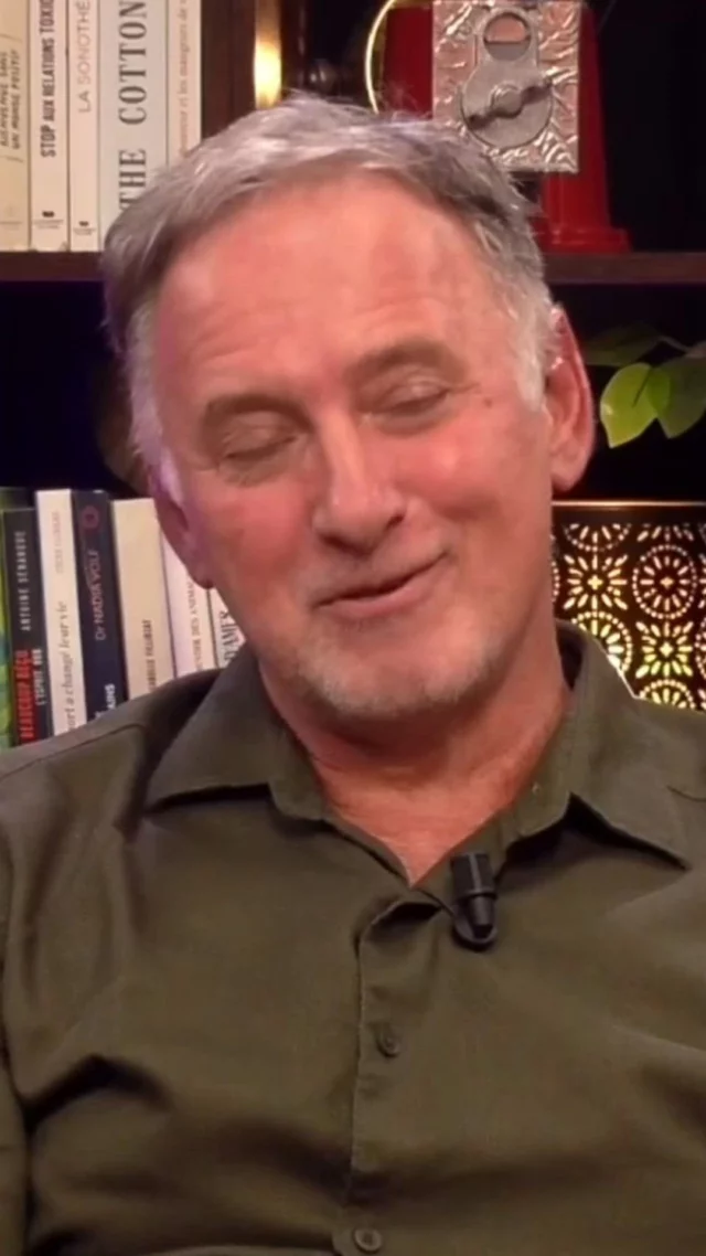 Les images générées par intelligence artificielle peuvent être bluffantes.
Mais transmettent-elles quelque chose de profond ?

👉 Touchent-elles le cœur ?
👉 Touchent-elles l’âme ?
👉 Ou ne font-elles que reproduire des effets ?